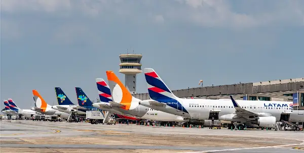 Governo libera crédito bilionário para companhias aéreas
