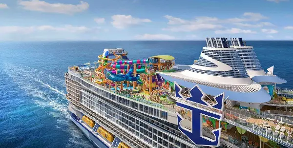 Legend of the Seas estreia com luxo impressionante