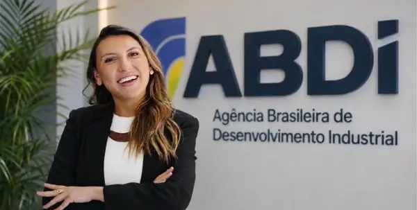 Ana Carla Lopes assume diretoria na ABDI