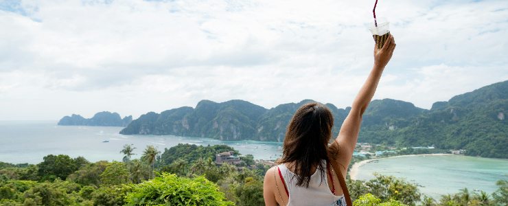 Solo Women Travelers