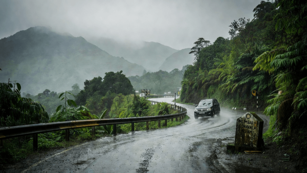 5 Breathtaking Monsoon Road Trips in India