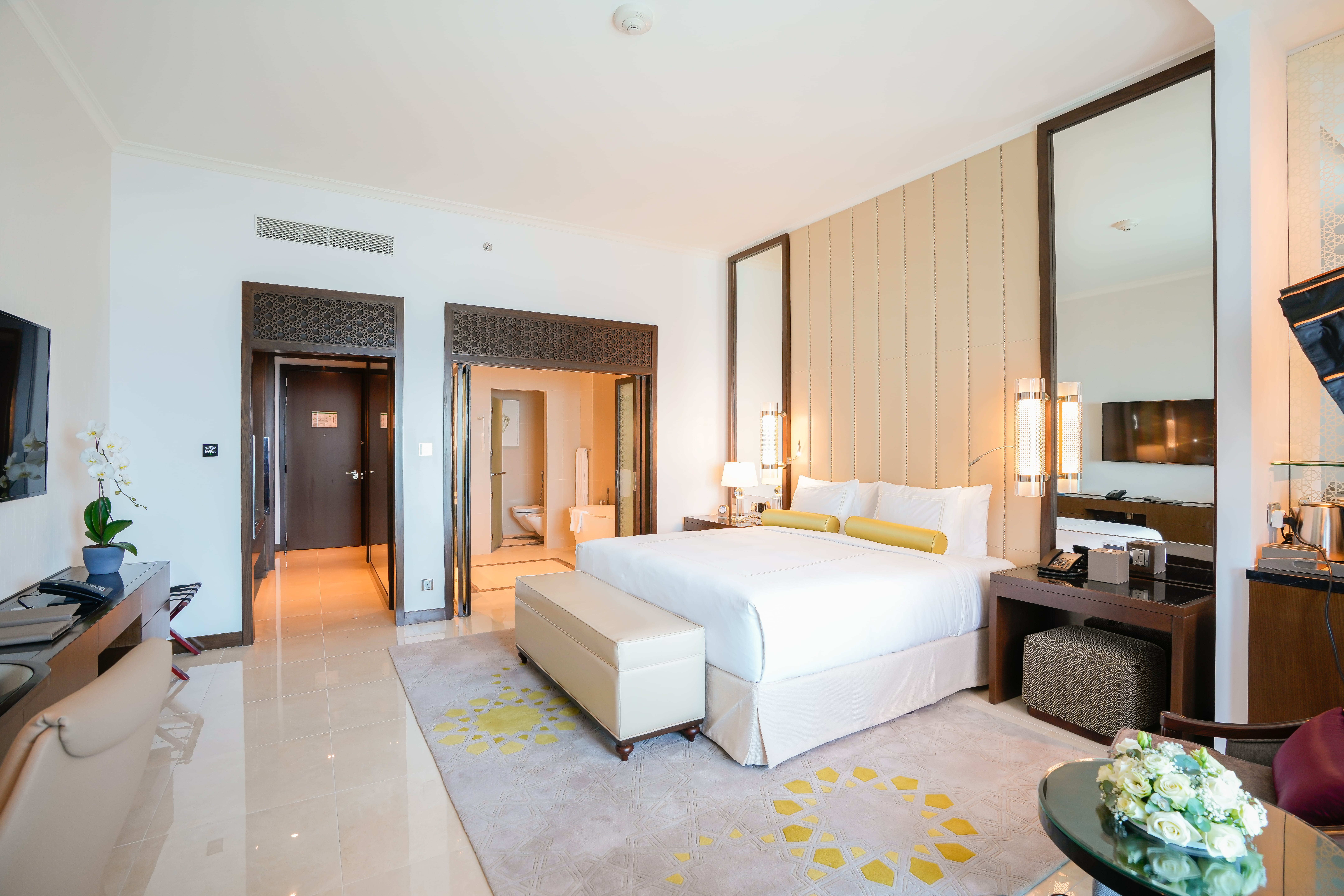 Premium Room Corniche View