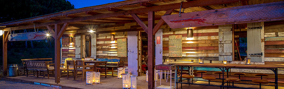 RUM SHED Bar & Grill Restaurant